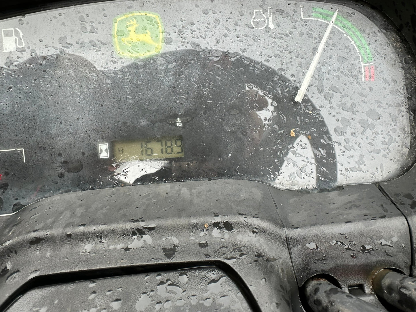 John Deere X758 Ride on Mower